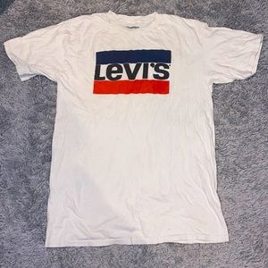 Levi’s T-Shirt, size M
